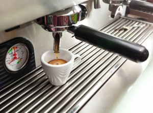 Espresso fra kaffemaskine